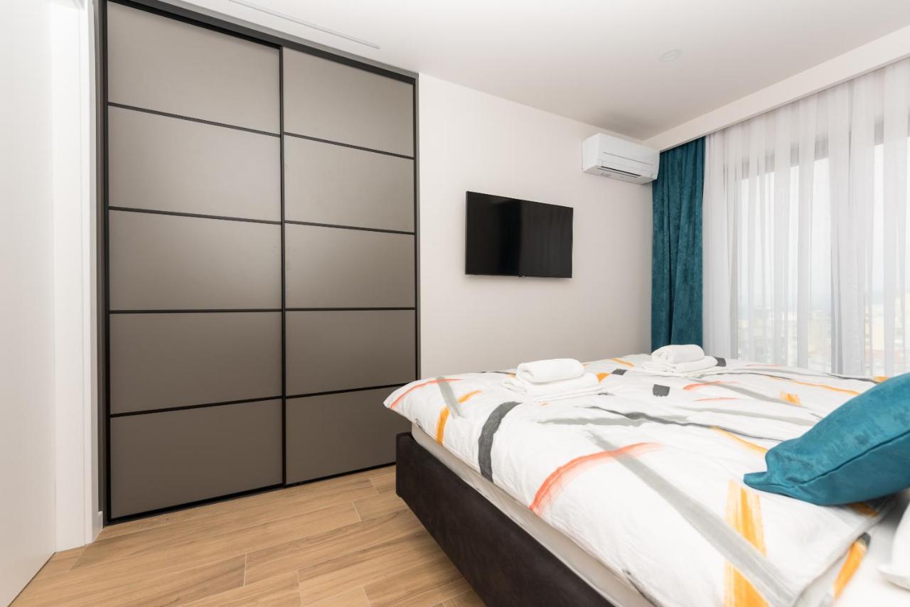 Luxury Adria Sea & City View Apartment Makarska Exterior photo